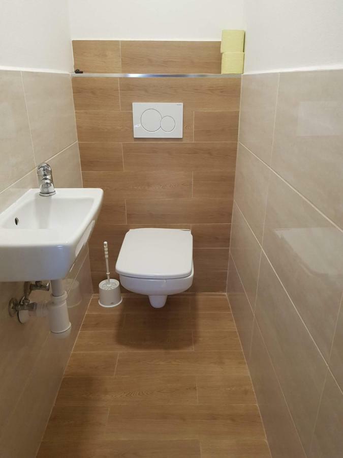 Vip Apartmany Zabnik Prievidza Buitenkant foto
